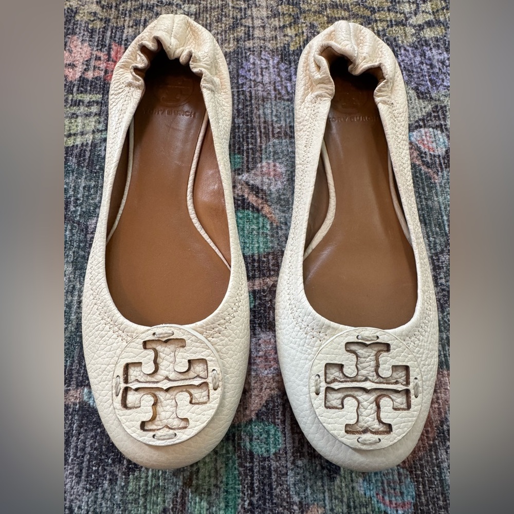 Tory Burch Cream Pebbled Leather Logo Ballet Flats